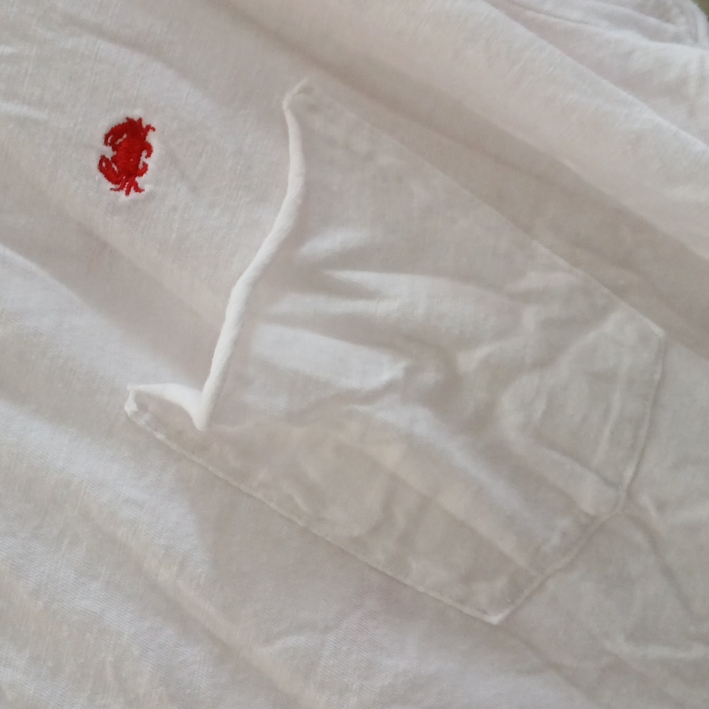 Anthropologie T.La White Tee with Red Crab Accents - Picture 4 of 5